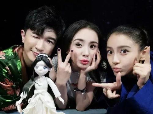 闺蜜进娱乐圈吃瓜视频,一场吃瓜盛宴背后的故事